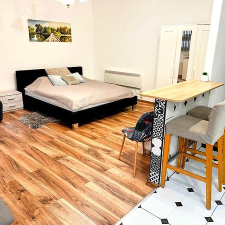 Dob71-Cozy Flat In The Center Of Budapest- Recently Renovated エクステリア 写真