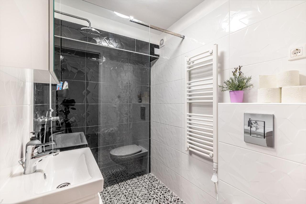Dob71-Cozy Flat In The Center Of Budapest- Recently Renovated エクステリア 写真